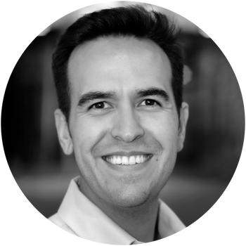 Portrait of Robert Herrera, Associate Broker